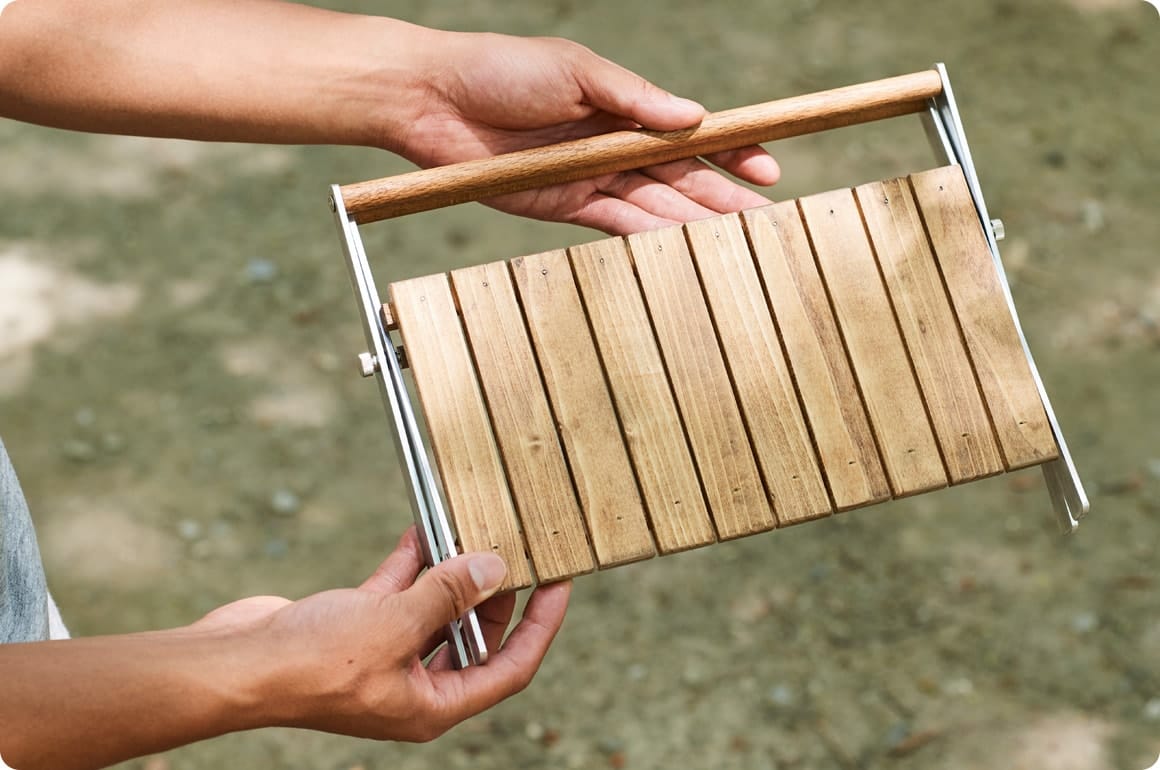 簡単に折り畳めるので、携行性も抜群