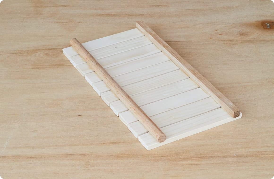 平らにならしたBをFにボンドで固定