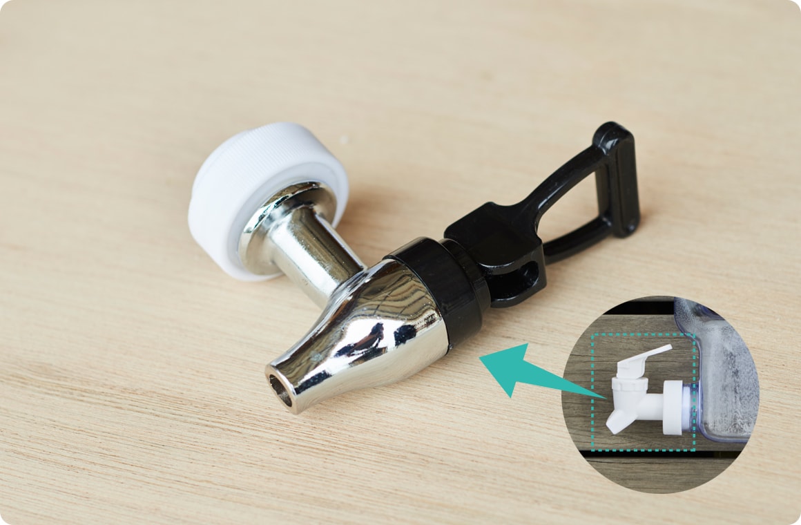 ステンレスジャグコックのねじ込み径を測る