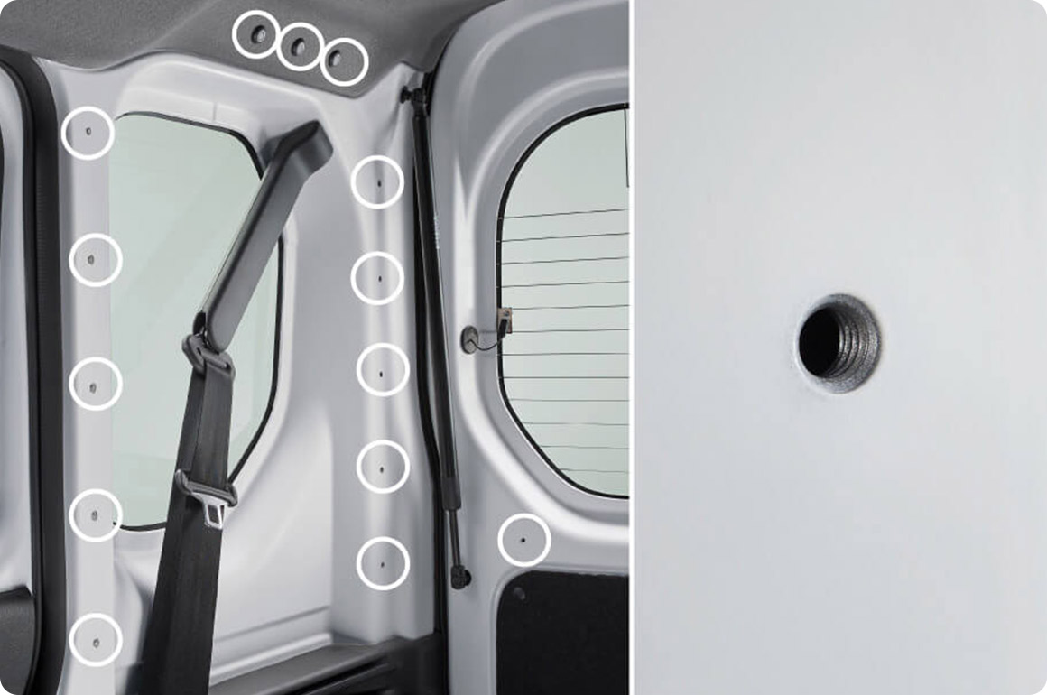 ネジ穴として使用できます