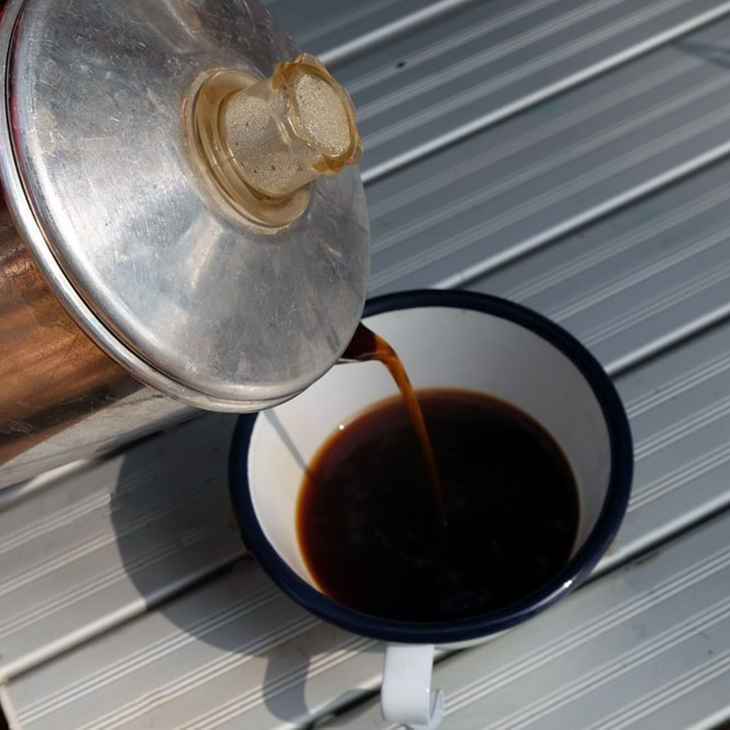 火の掛けすぎに注意！パーコレーターの仕組みと美味しい淹れ方