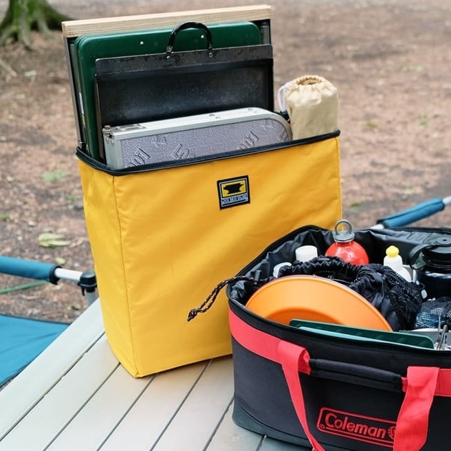 テーブルウエアや焚き火道具の整理術