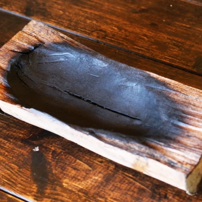 お手軽ブッシュクラフト「焚き火彫り」で器を作ろう