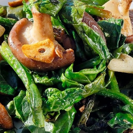 しいたけとほうれん草のアンチョビソテー