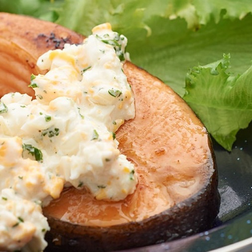 サーモンの和風ソテータルタル添え