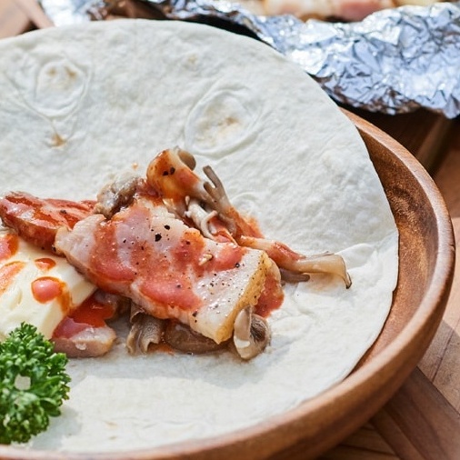 カマンベールチーズときのことベーコンのホイル焼き