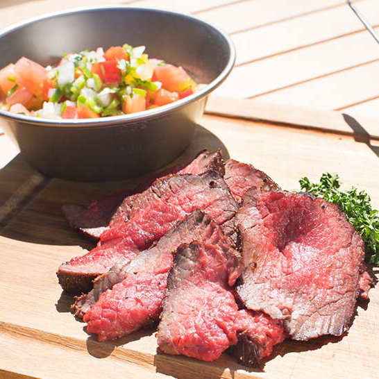 簡単BBQレシピ「塊牛肉のシュラスコ風」