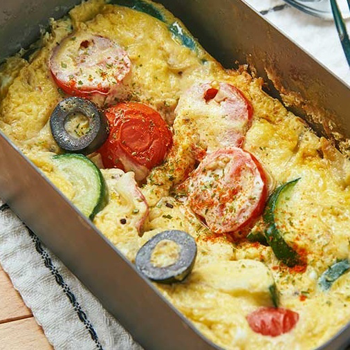 大きなオープンオムレツ