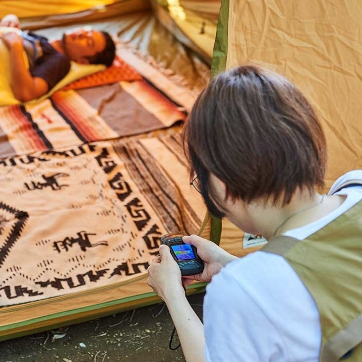 キャンプで寝る時の服装は何がいい？サーモカメラで検証してみた