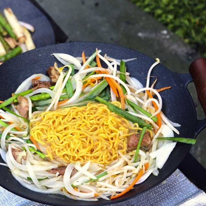 ひとつの熱源で鍋2つ分の働き！マルチグリドルの便利な使い方