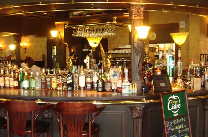 まさに本場イギリスそのものの店内は雰囲気抜群です!