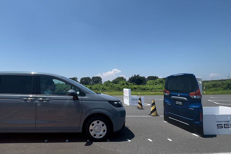 画像：Honda SENSING 同乗体感