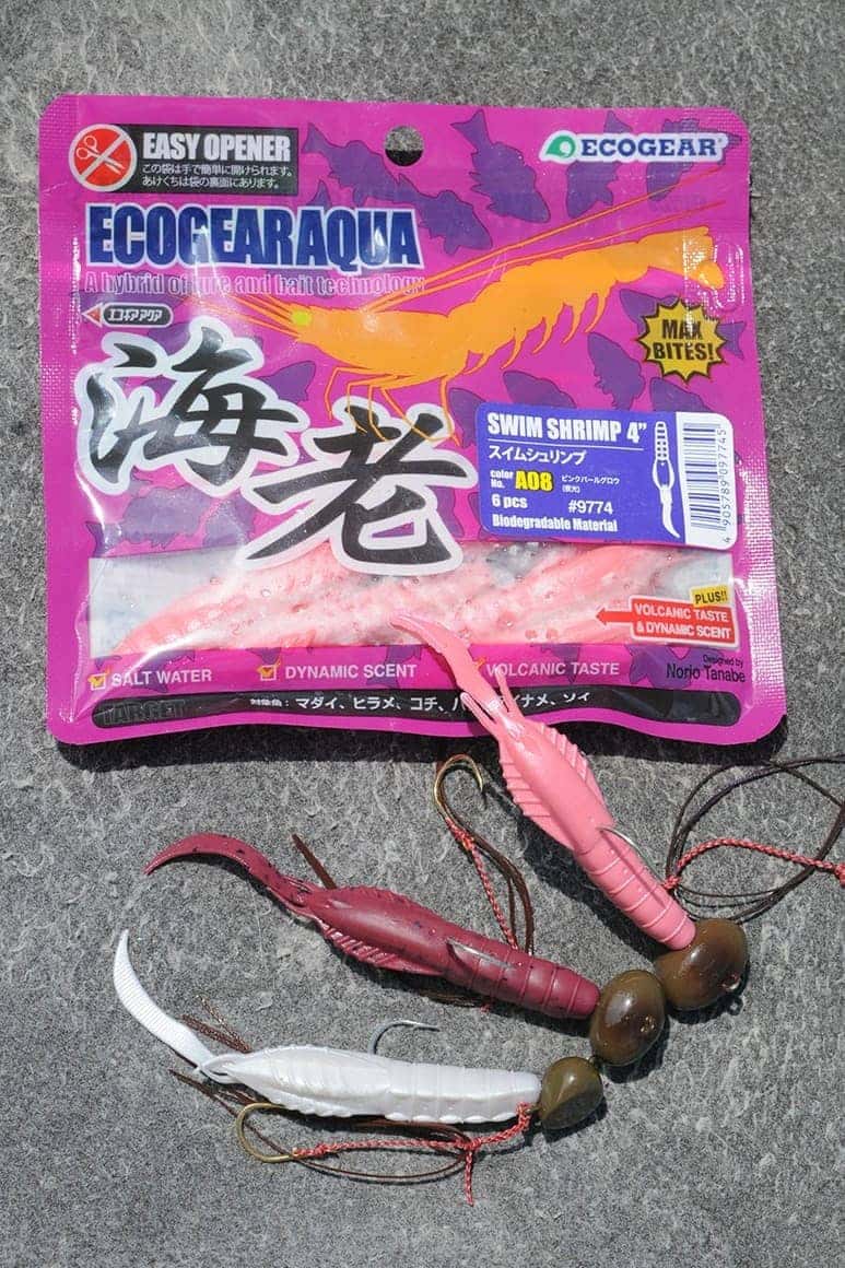 「エコギア アクア スイムシュリンプ4in」を「オーバルテンヤ」に装着したところ。エビエサも装着できる設計になっている