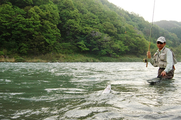 長野県／犀川のニジマス釣り