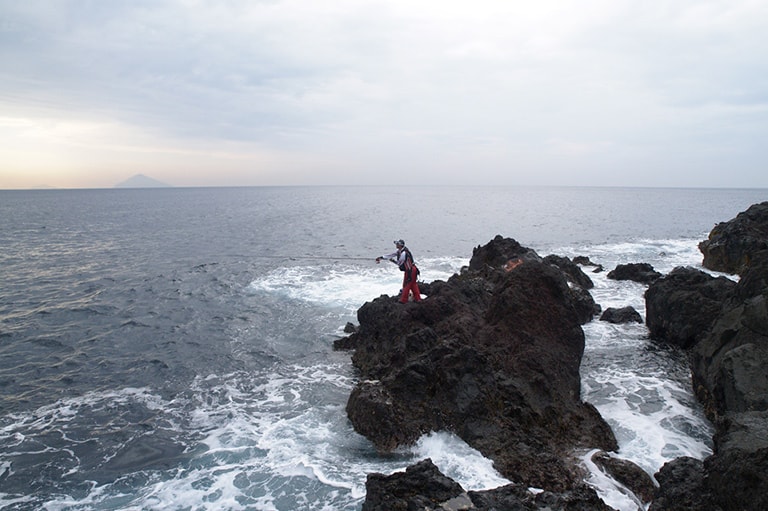 東京都／伊豆大島のメジナ釣り