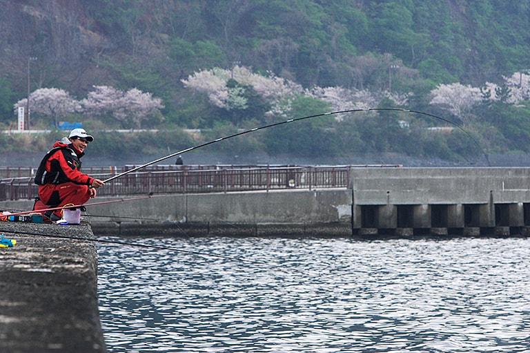 堤防釣りの季節がやってきた。