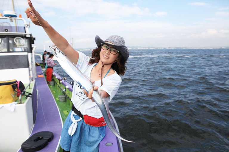 初めての「船のタチウオ釣り」入門