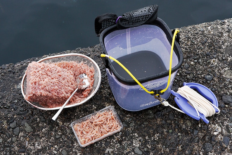 寄せエサを用意する