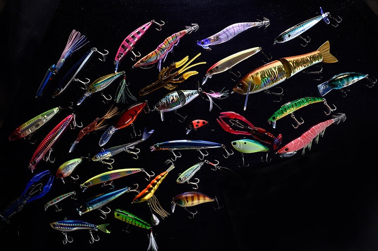 リアルなほうが有利!?ルアーの「色」の話