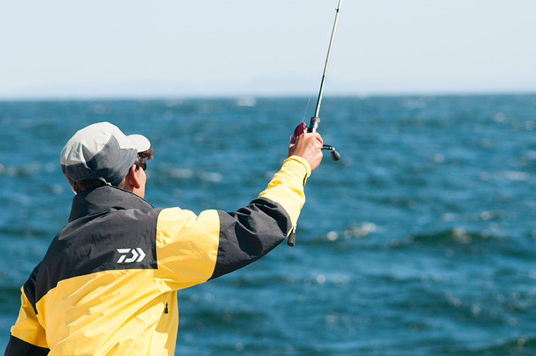 釣りに役立つ「キャスティング」のコツ