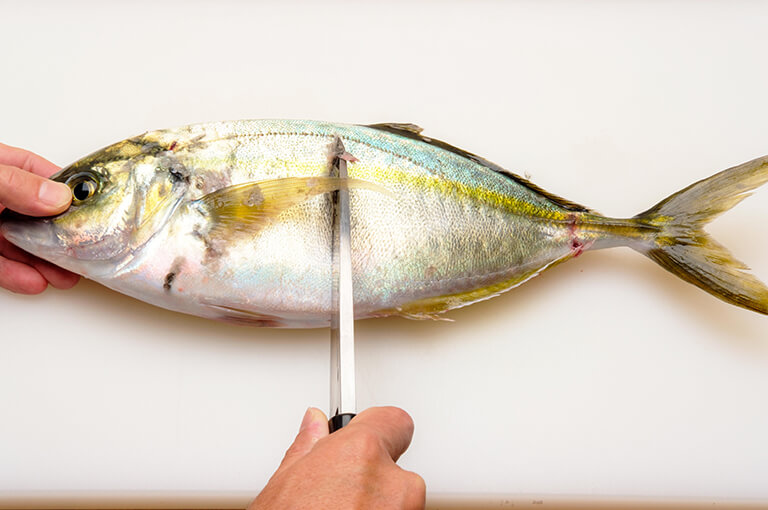 シマアジのさばき方