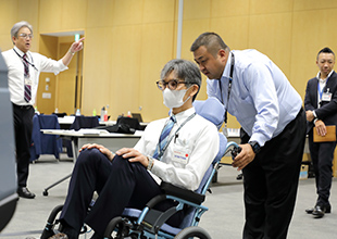 車いす乗車時の乗り心地確認