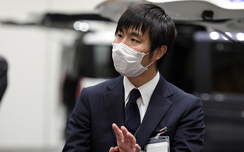 私にお任せください！