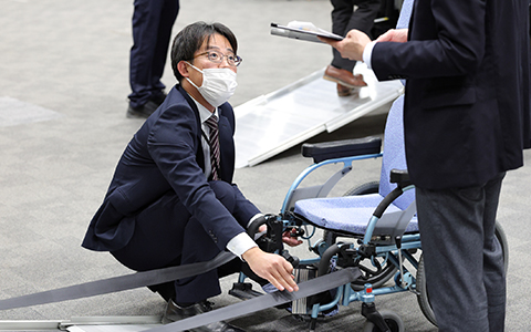 私にお任せください！