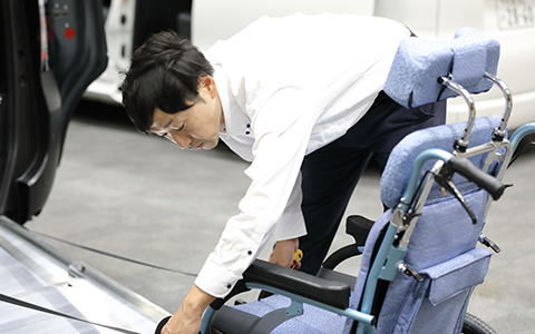 私にお任せください！