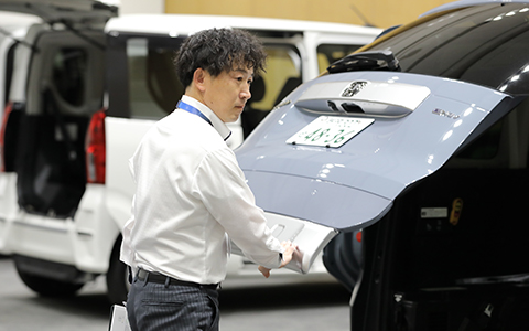 私にお任せください！