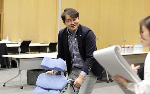 私にお任せください！