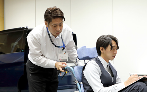 私にお任せください！