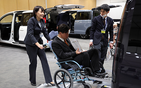 私にお任せください！