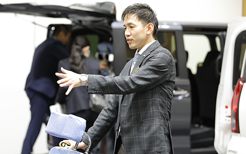 私にお任せください！