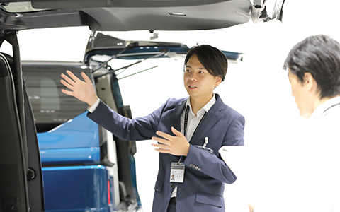 私にお任せください！