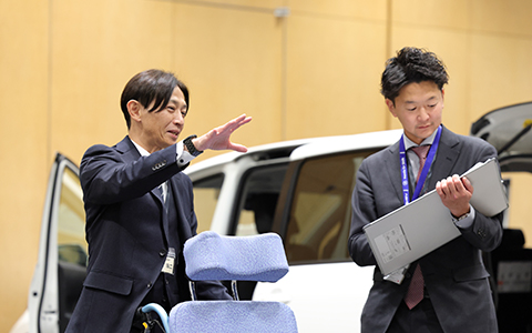 私にお任せください！