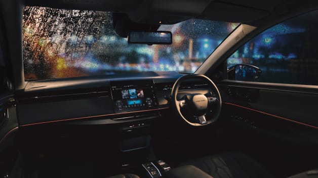 流麗なスタイルからは想像できないほどの、ゆとりある上質な室内空間。画像