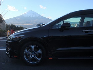 �X�g���[��