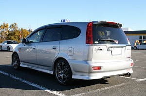 �X�g���[��