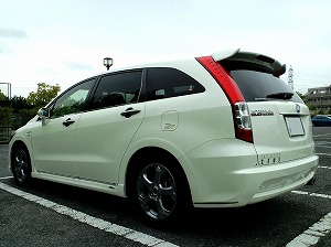 �X�g���[��