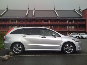 �X�g���[��