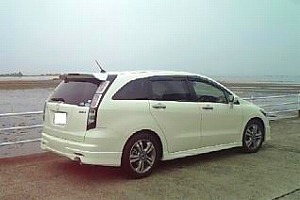 �X�g���[��