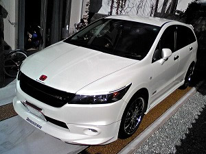 �X�g���[��