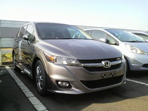 �X�g���[��