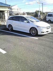 �X�g���[��