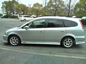 �X�g���[��