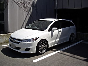 �X�g���[��