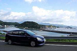 �X�g���[��