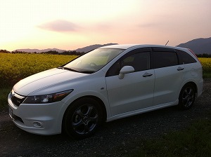 �X�g���[��