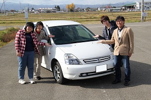 �X�g���[��